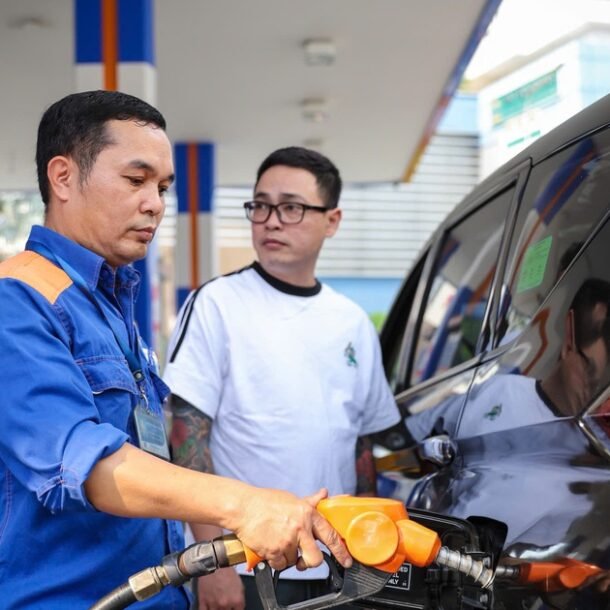 gia-xang-dau-hom-nay-193.2026:-tang-manh,-trong-nuoc-chieu-nay-dieu-chinh-the-nao?