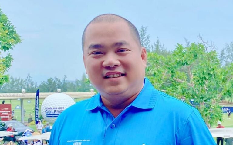 tu-vu-viec-cua-nhac-si-minh-khang:-bai-hoc-cho-ca-khach-hang-va-tai-xe