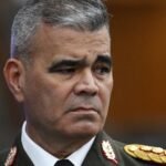 bo-truong-quoc-ph&ograve;ng-venezuela-th&acirc;n-&ocirc;ng-maduro-bi-c&aacute;ch-chuc