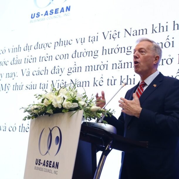 cuu-dai-su-my-chia-se-ve-co-hoi-du-hoc-2026