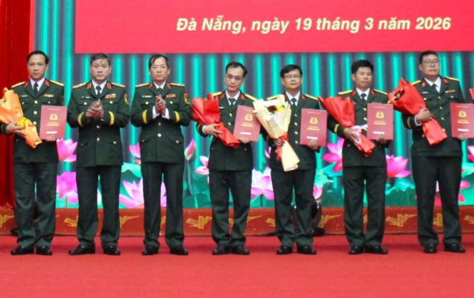 quan-khu-5-dieu-dong-30-can-bo-dau-tien-ve-truong-thieu-sinh-quan-mien-trung