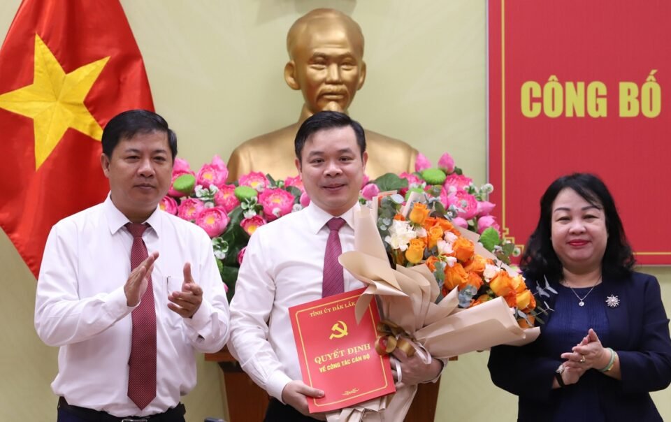 ong-do-huu-huy-lam-bi-thu-dang-uy-ubnd-tinh-dak-lak