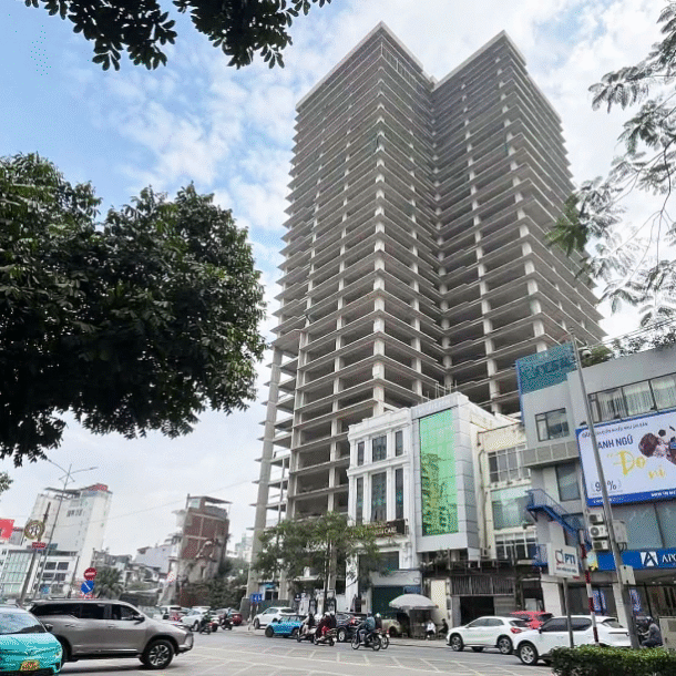 kinh-bac-lai-hon-300-ty-dong-khi-mua-toa-nha-tren-dat-vang-lang-ha