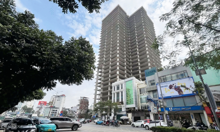 kinh-bac-lai-hon-300-ty-dong-khi-mua-toa-nha-tren-dat-vang-lang-ha