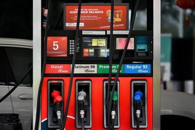 cach-singapore-chu-dong-doi-pho-voi-cuoc-khung-hoang-nhien-lieu