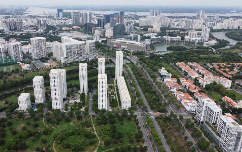 den-cuoi-nam-2027-ubnd-cap-xa-o-tp.hcm-van-dung-quy-hoach-da-duyet-de-giai-quyet-ho-so