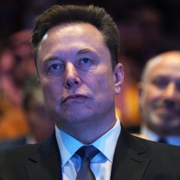 nha-trang-tu-choi-de-elon-musk-tra-luong-cho-nhan-vien-an-ninh-san-bay