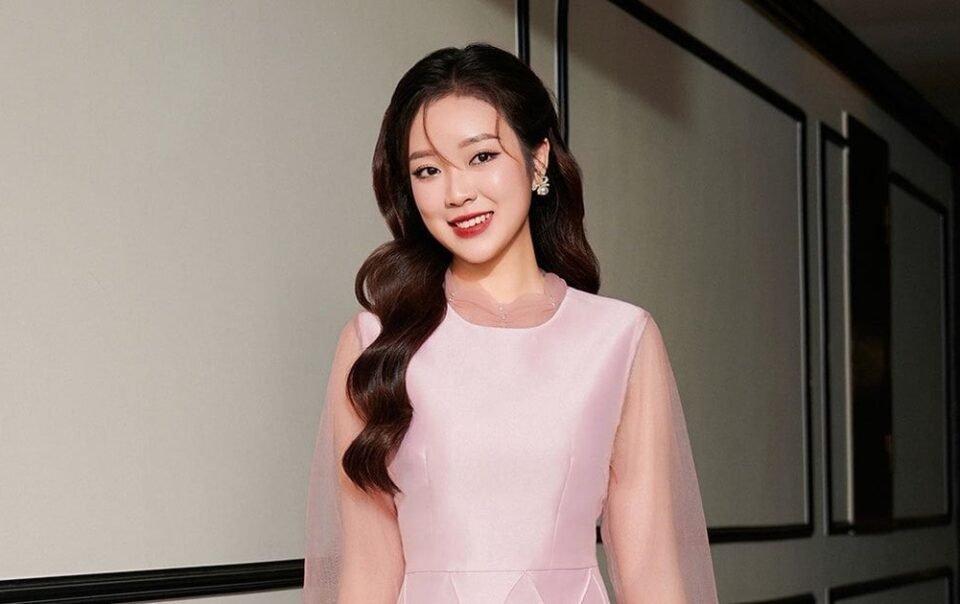 dam-pastel:-goi-y-dien-dep-giup-nang-ton-da,-ghi-diem-voi-ve-diu-dang