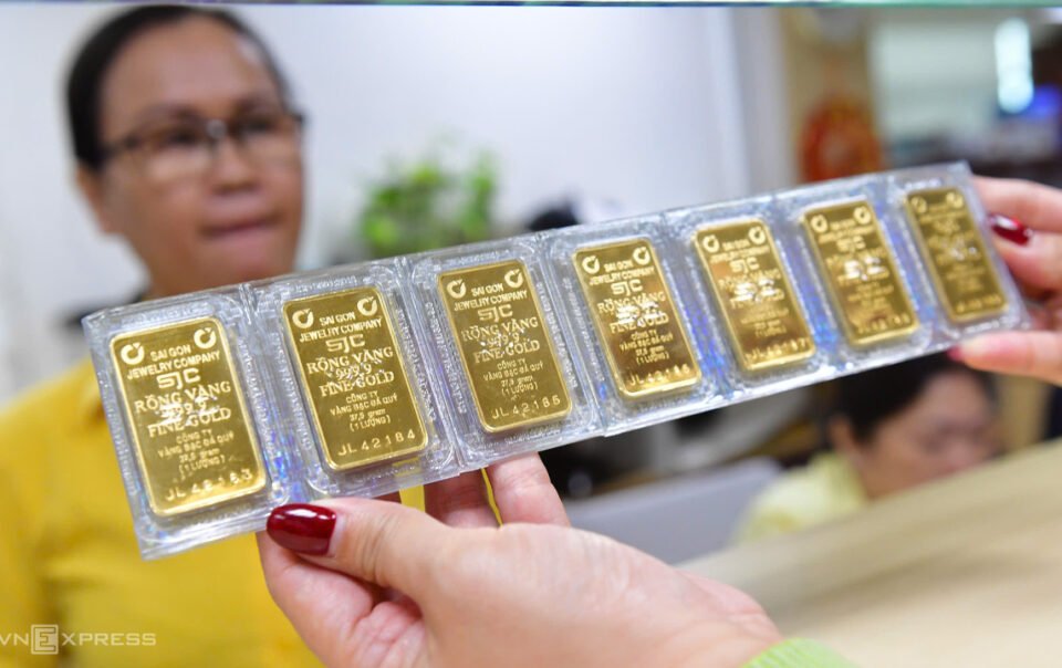 gia-vang-neo-sat-174-trieu-dong-mot-luong