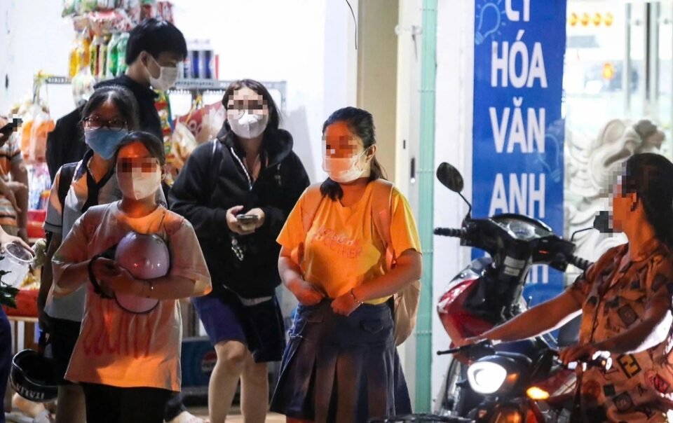 day-them-hoc-them-‘siet-cho-nay-la-chay-cho-khac’,-vi-sao?