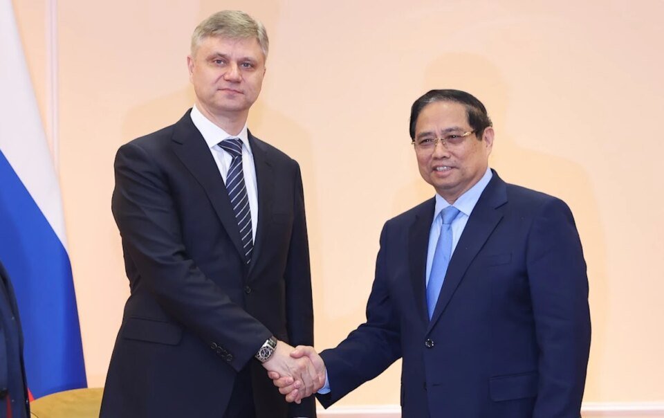 thu-tuong-de-nghi-nga-day-manh-hop-tac-duong-sat,-tau-dien-ngam