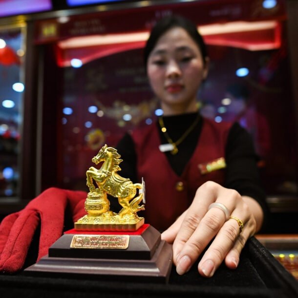 gia-vang-hom-nay-27/3/2026-roi-thang-dung,-sjc-va-nhan-tiep-da-giam-manh