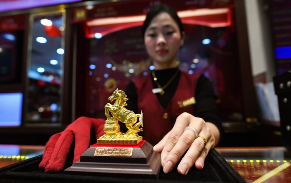 gia-vang-hom-nay-27/3/2026-roi-thang-dung,-sjc-va-nhan-tiep-da-giam-manh