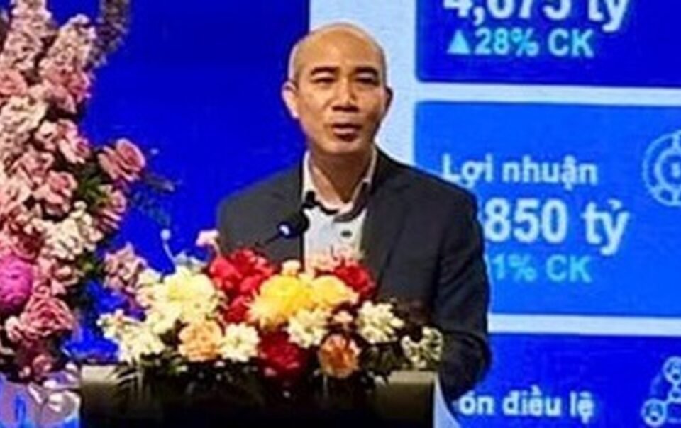 chung-khoan-mb-tinh-tham-gia-vang-phai-sinh,-bau-chu-tich-va-tong-giam-doc-moi