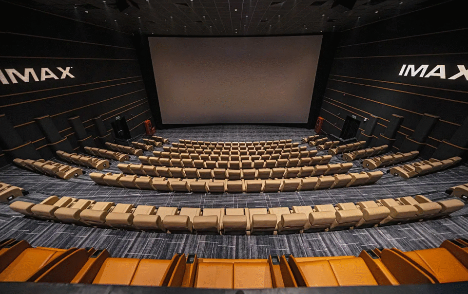 chien-luoc-nang-chuan-trai-nghiem-dien-anh-cua-galaxy-studio