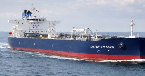 t&agrave;u-dau-nga-sap-den-cuba,-my-kh&ocirc;ng-chan-t&agrave;u