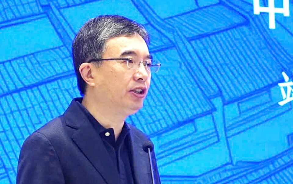 trung-quoc-‘gan-duc,-khoi-trong’-cac-hiep-hoi-nganh-nghe,-hoi-hoc-thuat