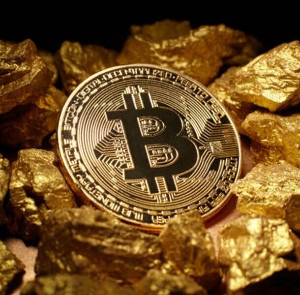 bitcoin-price-holds-above-sth-realized-price-as-selling-pressure-thins-out-–-details