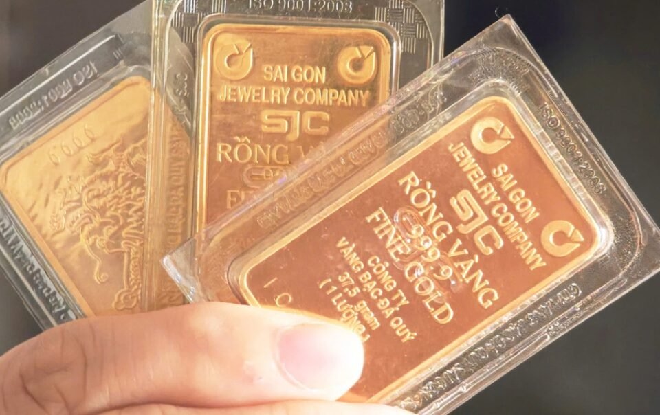 gia-vang-hom-nay-303.2026:-gay-da-tang,-mat-1,4-trieu-dong-ngay-phien-dau-tuan