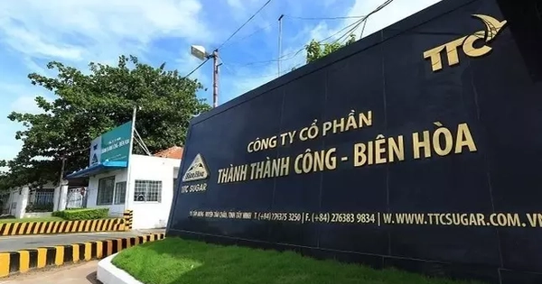 dua-nhau-ban-co-phieu-truoc-them-dai-hoi-co-dong