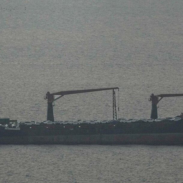 ong-trump-co-the-can-nhac-ngung-chien-ma-khong-can-mo-lai-hormuz