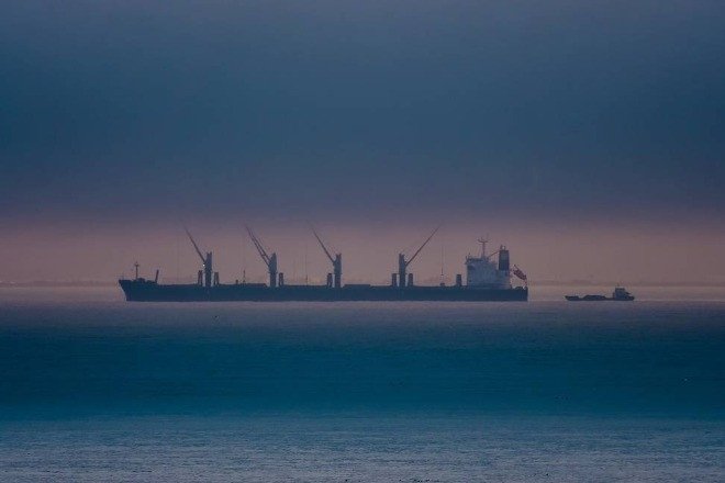 tau-nga-cho-100.000-tan-dau-tho-den-cuba-giua-khung-hoang-nhien-lieu