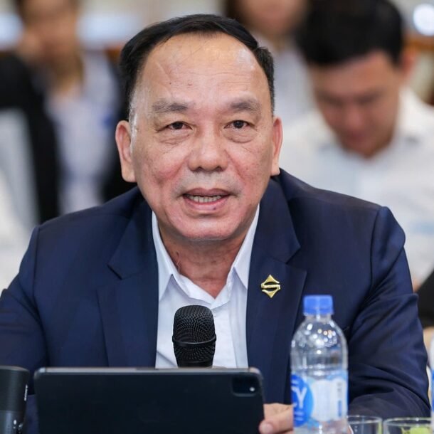 hang-bay-non-tre-ung-pho-voi-‘cu-soc-dau-doi’-nhu-the-nao?