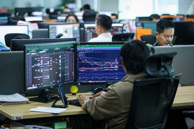 doc-gi-truoc-gio-giao-dich-30-03-2026-1_2337717