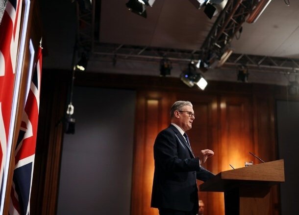 anh-len-tieng-khi-my-doa-rut-khoi-nato,-trieu-tap-35-nuoc-ban-ve-eo-bien-hormuz