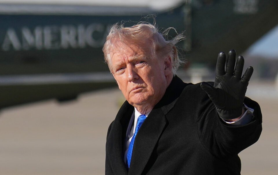 bi-bat-vi-dang-bai-doa-giet-ong-trump