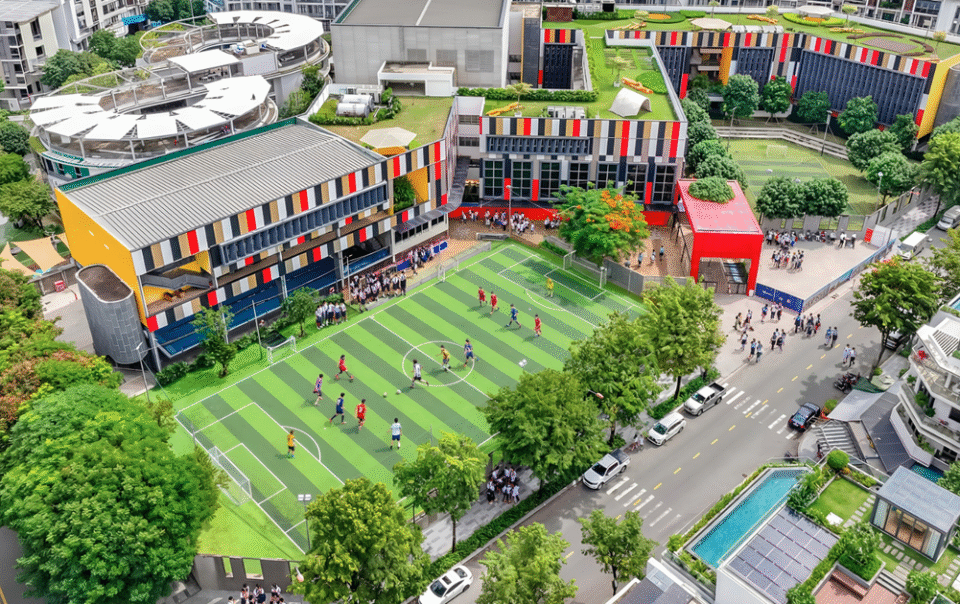 van-phuc-city:-noi-con-ban-lon-len-trong-moi-truong-song-chuan-quoc-te