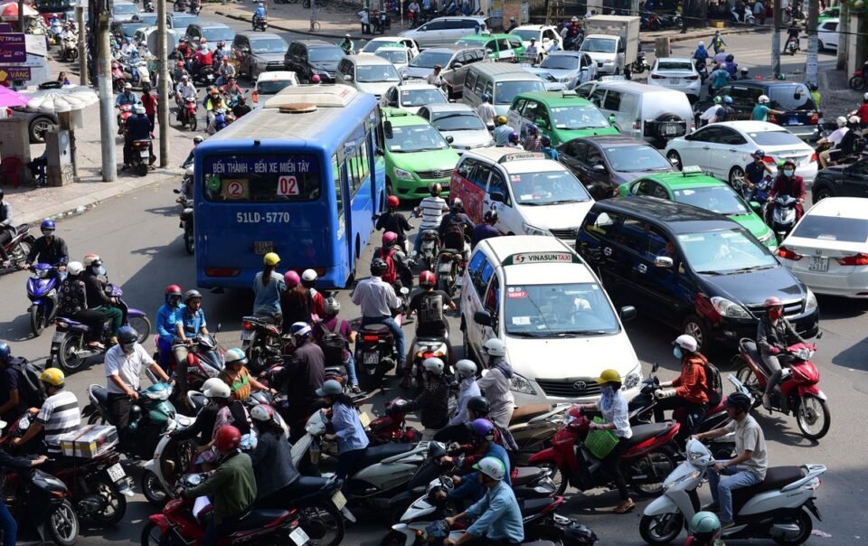 dung-voi-kho-chiu-voi-tieng-coi-xe,-thuc-te-co-ly-do-cua-no