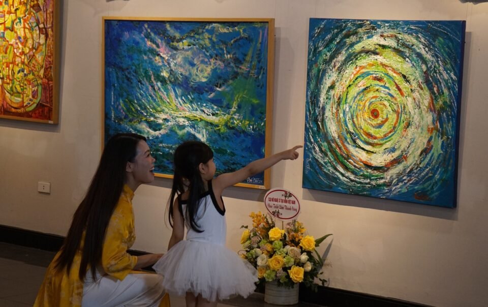 nhung-buc-tranh-‘nhay-mua’-cua-que-chi