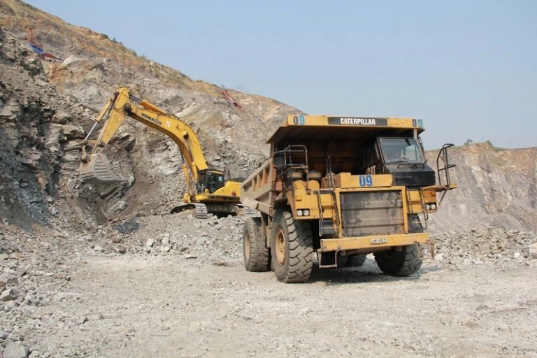 cong-ty-khai-thac-vang,-bac-muon-tra-co-tuc-bang-tien-119%