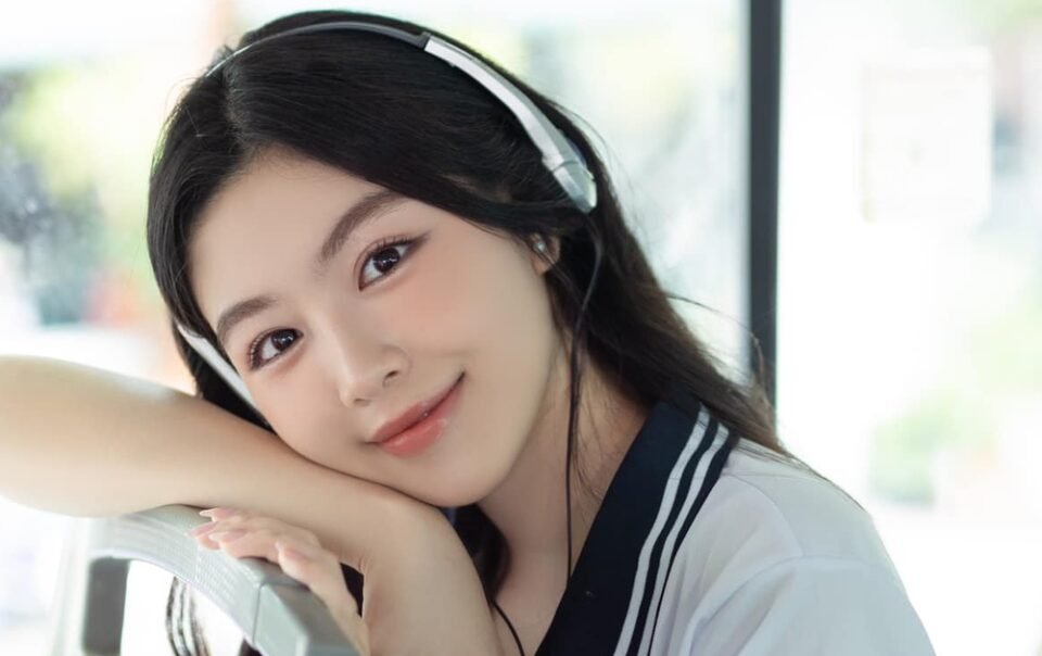 cuoc-song-cua-con-gai-quyen-linh-giua-luc-gay-xon-xao