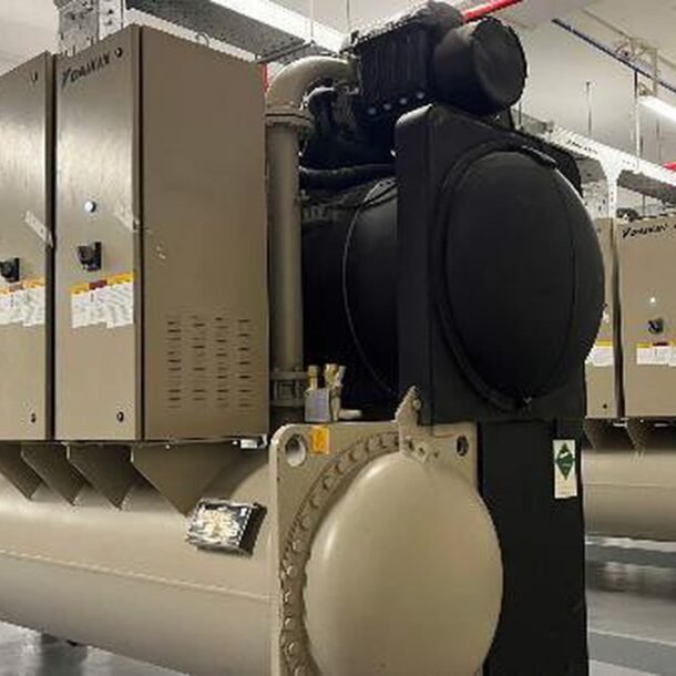 dieu-hoa-daikin-chiller-trong-moi-truong-khac-nghiet-cho-cong-trinh-lon