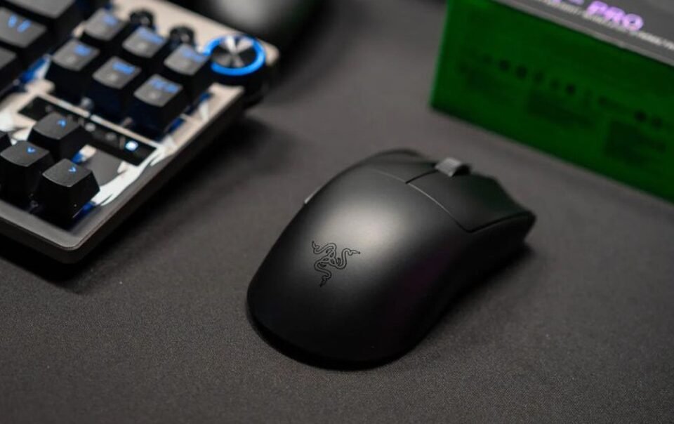 trai-nghiem-razer-viper-v4-pro:-khi-hieu-nang-vuot-xa-nhu-cau-so-dong