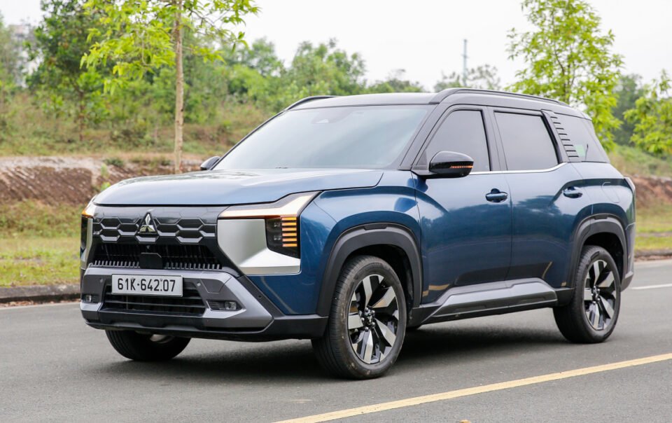 trong-hai-phut-biet-het-ve-mitsubishi-destinator