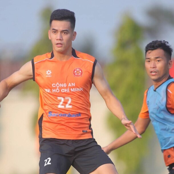 mua-giai-nhat-nhoa-cua-cac-chan-sut-noi