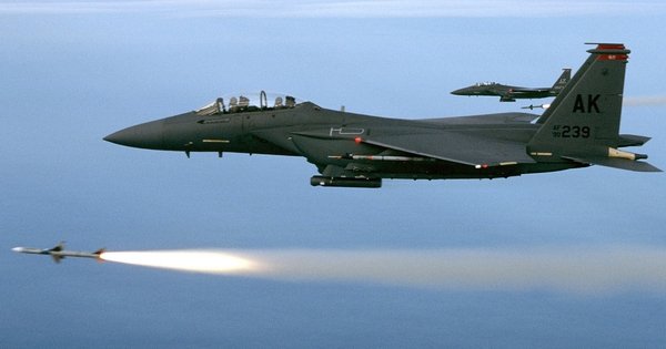 chien-dich-t&aacute;o-bao-cua-my-o-iran