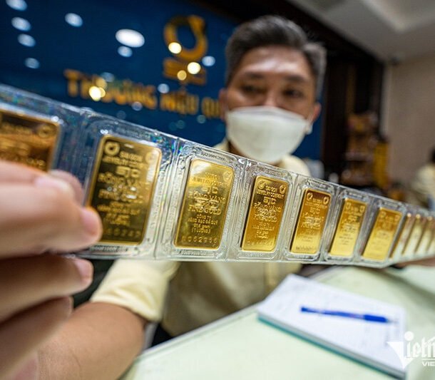 gia-vang-hom-nay-5/4/2026-thoat-day,-sjc-va-nhan-co-tuan-bat-tang