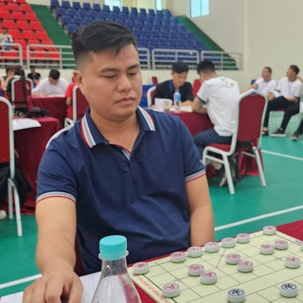 la-ky-vuong-the-gioi-nhung-lai-ly-huynh-van-‘tray-trat’-o-giai-co-tuong-toan-quoc