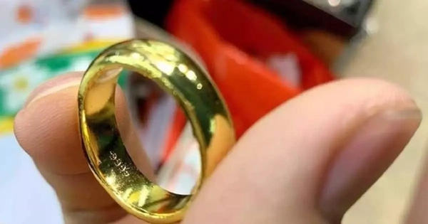 canh-bao-‘sap-bay’-mua-vang-tren-mang