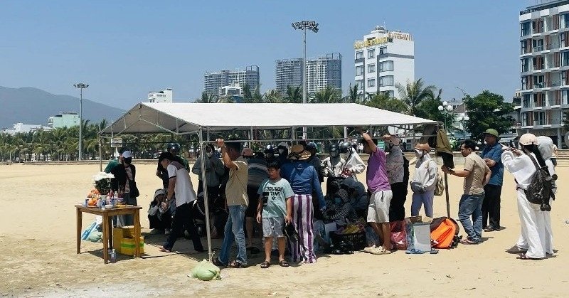 phat-hien-thi-the-nam-sinh-truong-chuyen-noi-tren-bien-tai-vi-tri-gap-nan