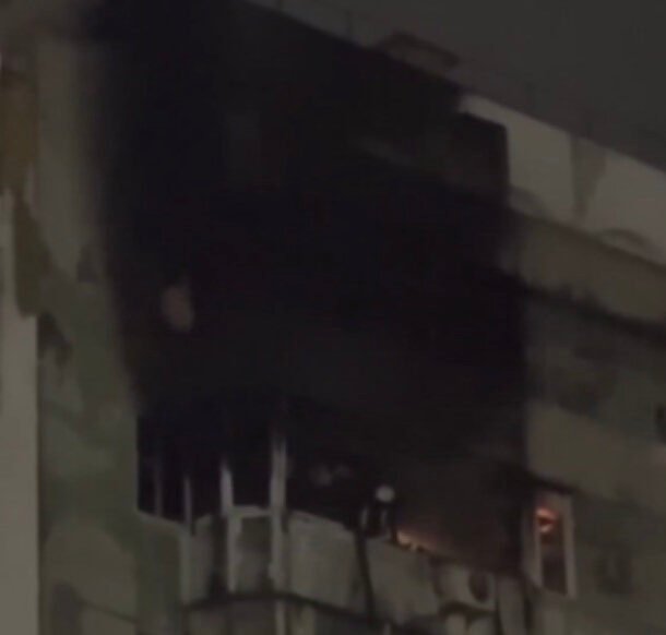 uav-ukraine-tan-cong-cang,-dam-vao-toa-nha-chung-cu-o-nga