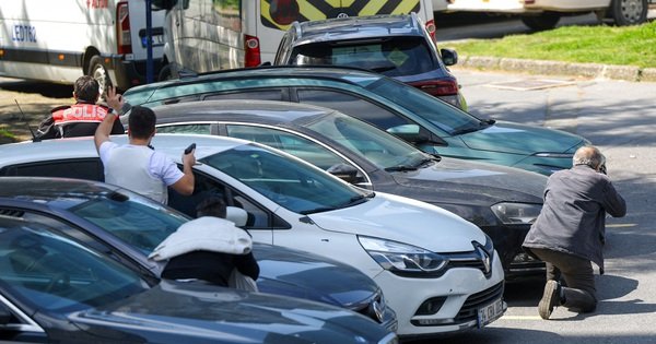 dau-s&uacute;ng-cang-thang-b&ecirc;n-ngo&agrave;i-l&atilde;nh-su-qu&aacute;n-israel-tai-tho-nhi-ky