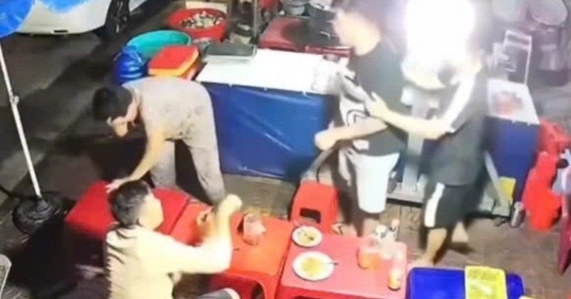 nguoi-phu-nu-60-tuoi-bi-hanh-hung-tai-quan-an-o-gia-lai