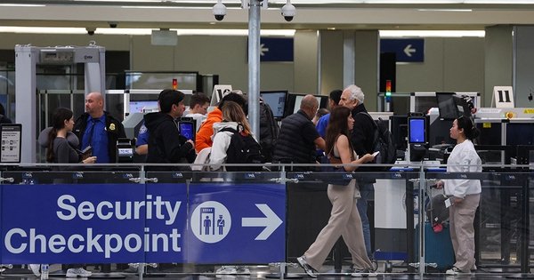 bo-an-ninh-noi-dia-my-doi-ph&oacute;-c&aacute;c-'th&agrave;nh-pho-tr&uacute;-an'