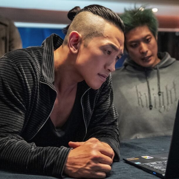 series-bloodhounds-mua-2-cua-bi-rain-gay-sot-toan-cau-tren-netflix