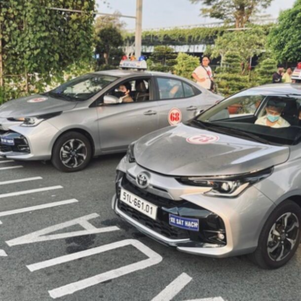 tu-1.7,-thi-bang-lai-o-to-duoc-dung-xe-dien,-xac-thuc-nhan-dien-khuon-mat